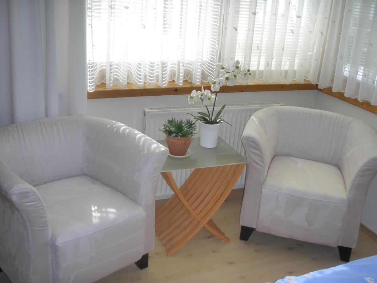 ניוסטיפט אים סטובאיטל Landhaus Knoflach מראה חיצוני תמונה