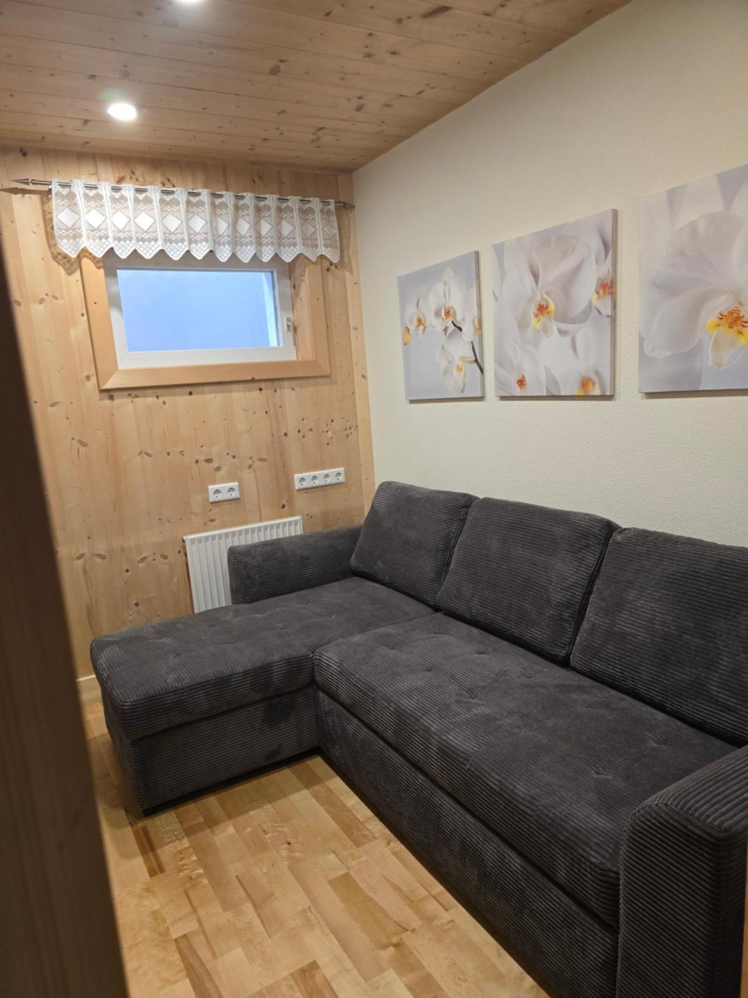 ניוסטיפט אים סטובאיטל Landhaus Knoflach מראה חיצוני תמונה